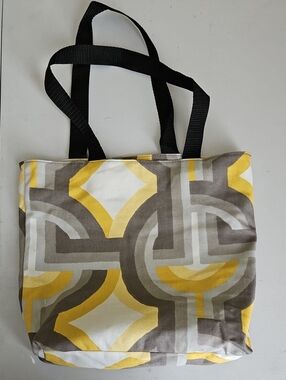 Square Bottom Canvas Geometric Tote Bag in Yellow and Gray